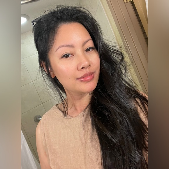 Meet your Posher, Dana - Picture 1 of 1